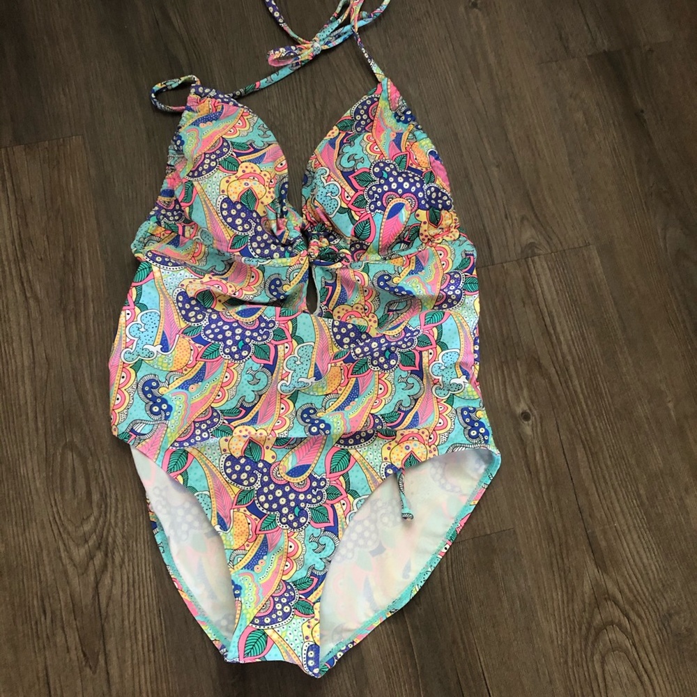 One pieces swimsuit paisley print